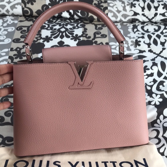 Louis Vuitton Handbags - LV Capucines PM Magnolia